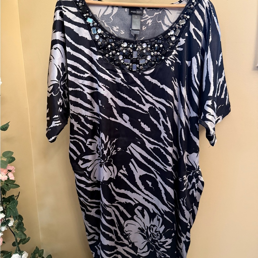 Elegant Black and Gray Women's cocktail mini dress with Rhinestones front